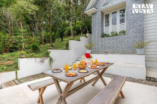 StayVista at Mathikettan Homestay - Pet Friendly & Heater