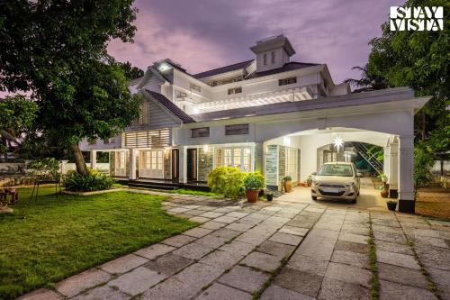 StayVista at Orchid Haven with BBQ, Pool