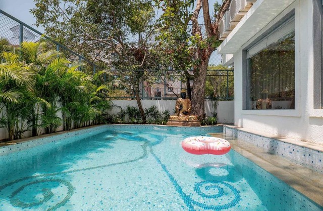 StayVista at Sapphire Sands with Pvt Pool & Jacuzzi
