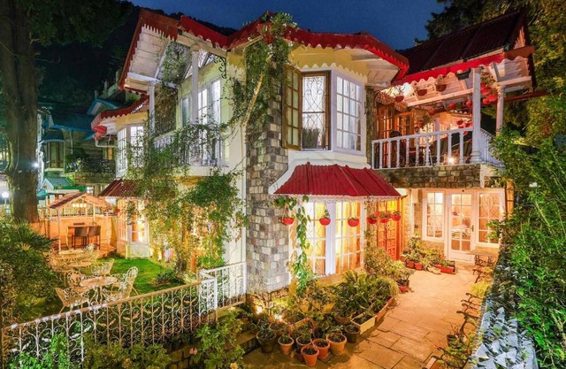 StayVista at Westwood Villa - 3 BR House with Music System in Nainital