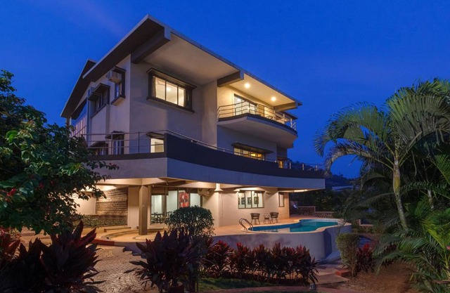 StayVista's Janak Villa - Your private escape with a pool and pool table