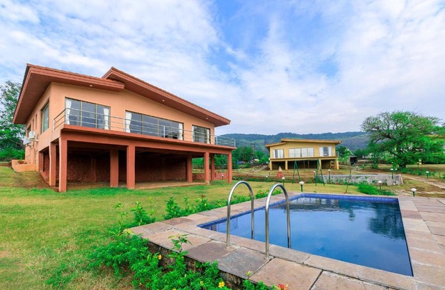 StayVista's Shivom Villa 3 - A Serene Escape with Views of the Valley and Lake
