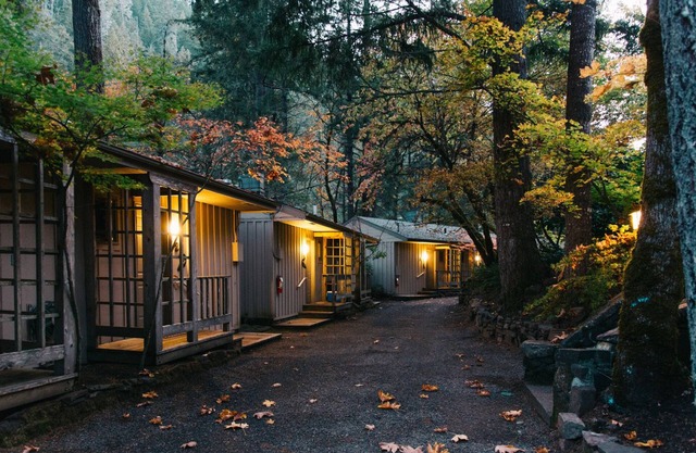 Steamboat Inn