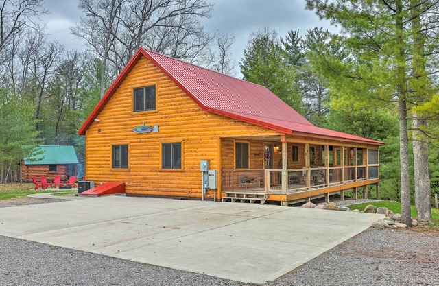 'Steelhead Lodge' - Double J River Camp