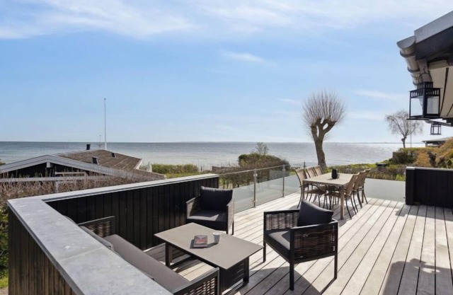 "Steen" - 30m from the sea by Interhome