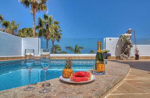 Stella Mare- ocean-view villa with private heated pool