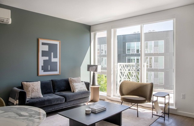 Stellar Central District 1BR w/ Grills & Gym, nr Park, by Blueground