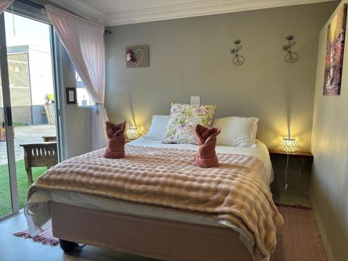 Stellies Accommodation - Room 2