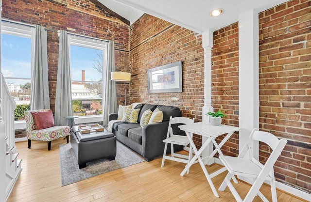Stemmerman Suite on Front! Perfect location in the Heart of Downtown!