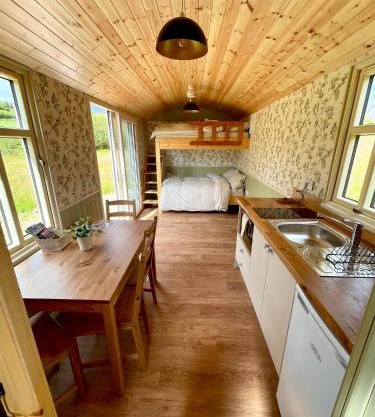 Stepping Stones Glamping ‘the olive’