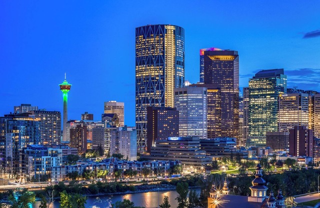 Steps From Downtown Calgary