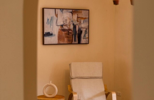 Steps from Mall! Super Convenient 3BR Cozy House