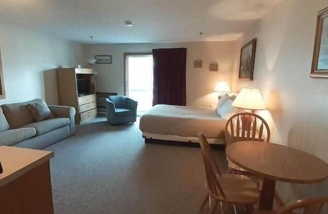 Steps from Wells Beach, Bellevue by the Sea is perfect for your Maine vacation