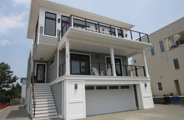 STEPS TO OCEAN 6 Bedroom House w / elevator