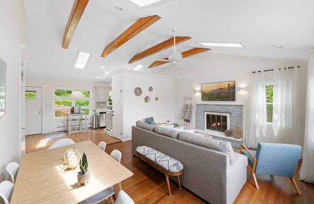 Steps to Private Beach! House on Coveted Candlewood Lake + Bonus Room & Fire Pit