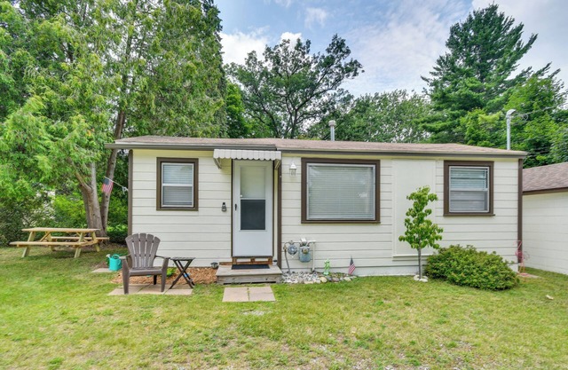 Steps to Water: Houghton Lake Cottage!