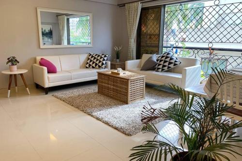 Sterling 401, off Carter Road, Bandra West by Connekt Homes