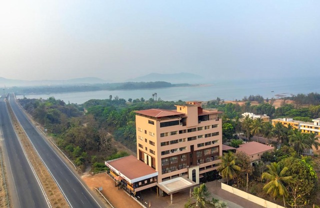 Sterling Karwar