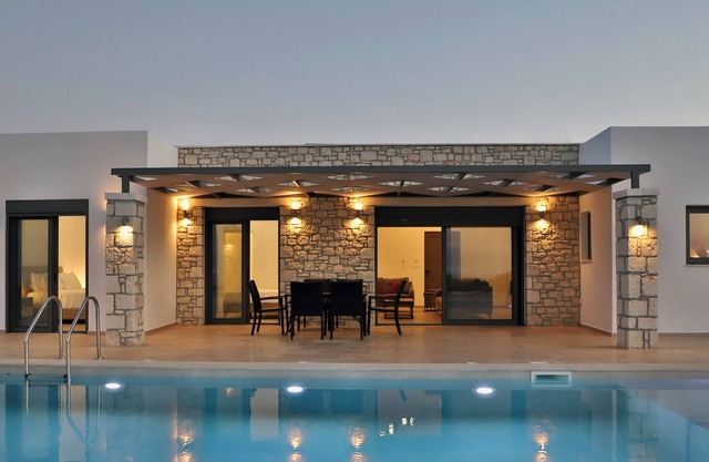 Sternes Panorama Executive Villa with Pool, Sitia