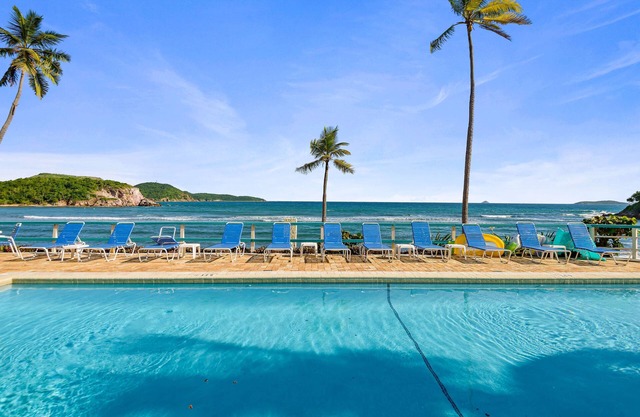 Steve's Seaside Condo-2 Bedrooms-3 Beautiful Pools- Regatta Point Villas