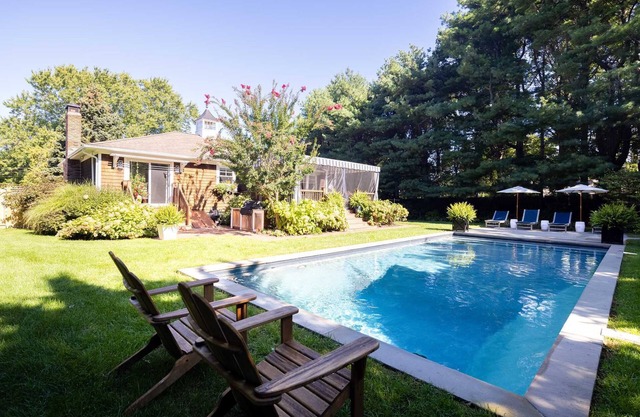 Steves Place Heated Pool, 3BR Southold Home