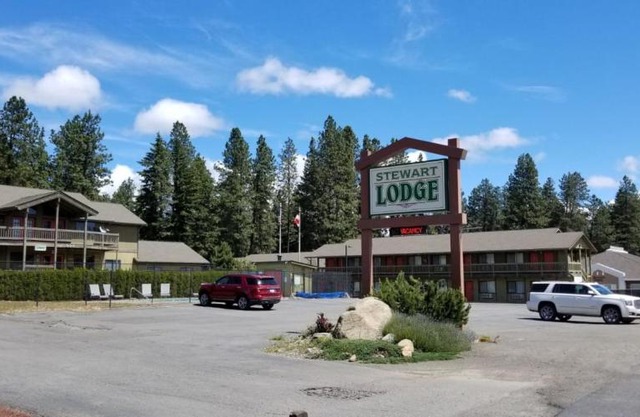 Stewart Lodge