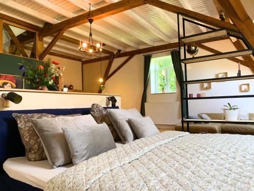 Stilvoll eingerichtetes Studio in historischem Bauernhaus, voll ausgestattet inmitten der Natur auf 75 qm