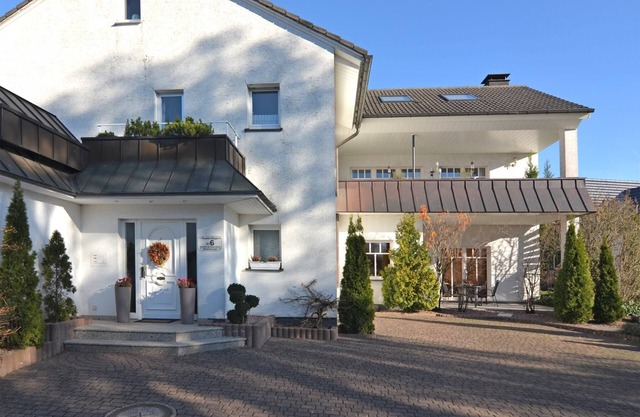 Stilvolle Wohnung in Madfeld mit eigener Terrasse