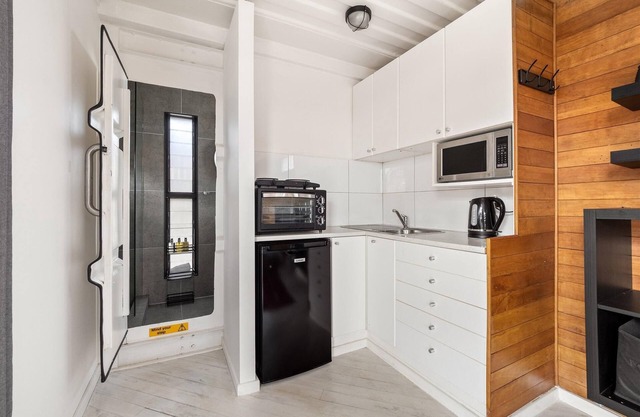 Stirling Street - The Cube - Stirling Street - The Cube is tiny home stay experience