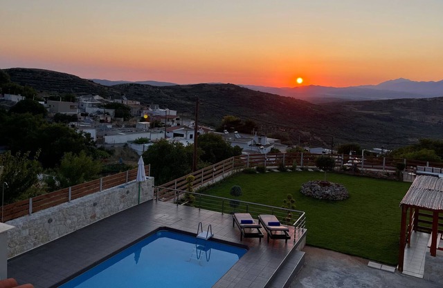 Stironas Villa