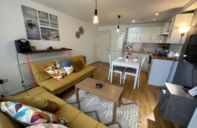 Stoke Newington Deluxe Flat