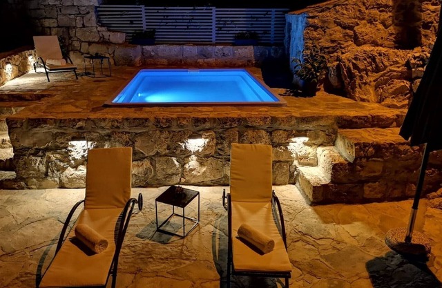 Espaciosa casa de vacaciones en Brotnice Dalmacia, Croacia