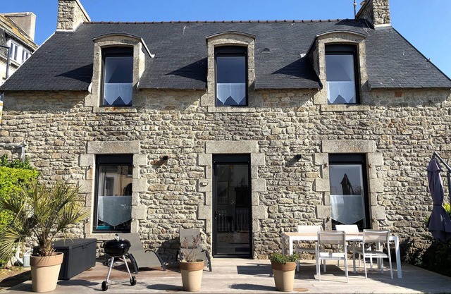 Casa de piedra en el puerto de LESCONIL (VISTA AL MAR) 4 ESTRELLAS