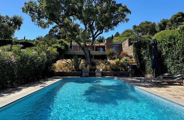 Stone house Domaine Gaou Beñat with sea view and pool, 10 minutes walk to the sea