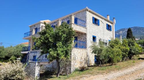 Stone House in olive Grove - former Denis Stone Villa