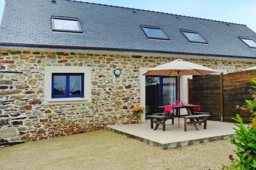 Stone House in Telgruc by Sandy Beaches