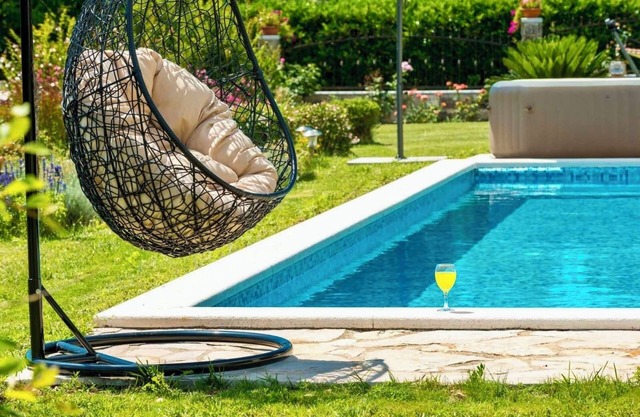 Stone house near Dubrovnik and Cavtat, swimming pool, large terraces, BBQ,spa