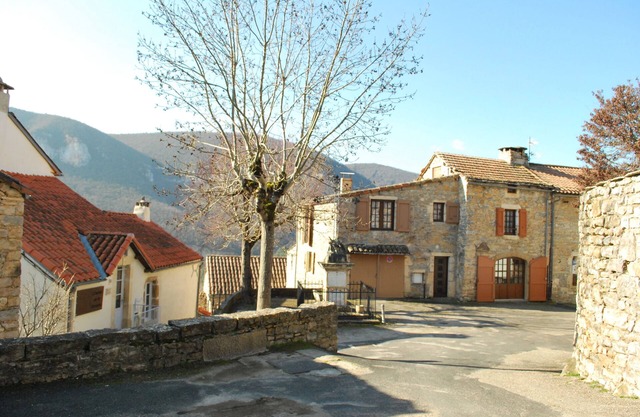 Casa de piedra El tilo