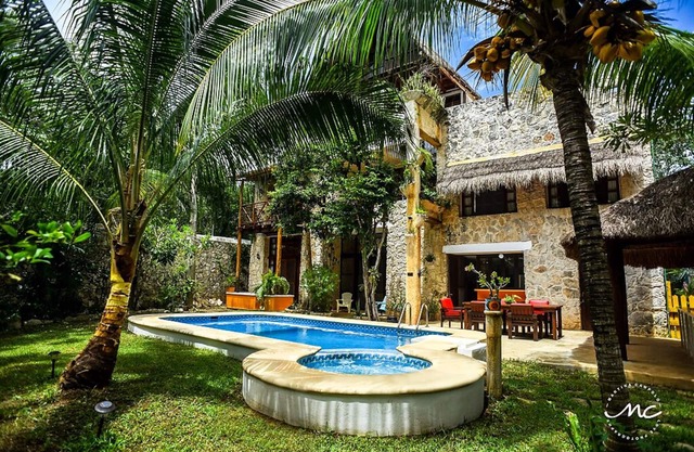 Casa de Piedra con Piscina y Jardín amplio, ideal para familias