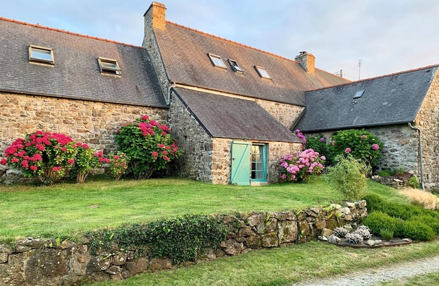 Stone Penty renovated in 2023 close to beach and town center