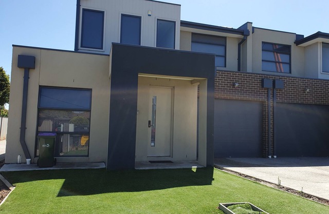 stone throw from Laverton station unit 2.