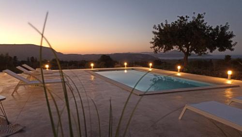 Stone villa Halepa panoramic view, private pool,big garden & quiet