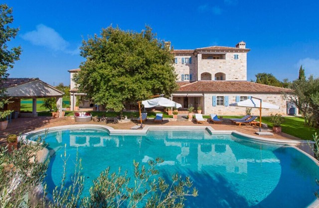 Stone Villa Lou-Sophie, in Istria, with a Pool