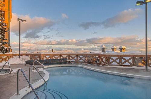 Stonegate Resort Unit B105