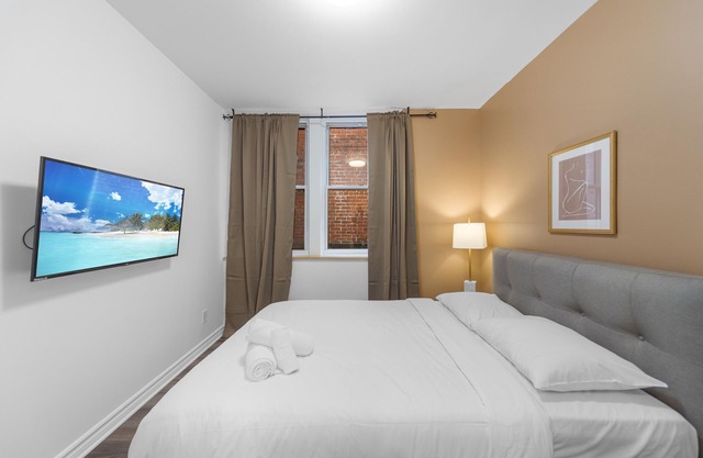 Stonewall Suites