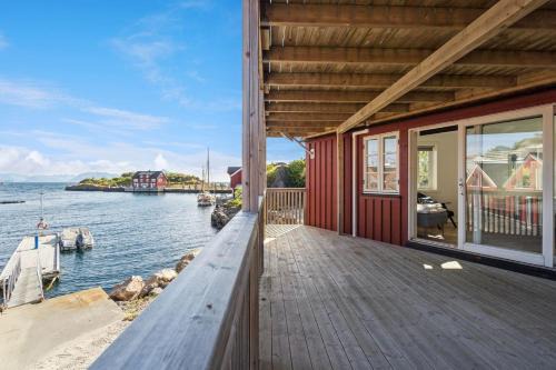 Stor rorbu med hoy standard