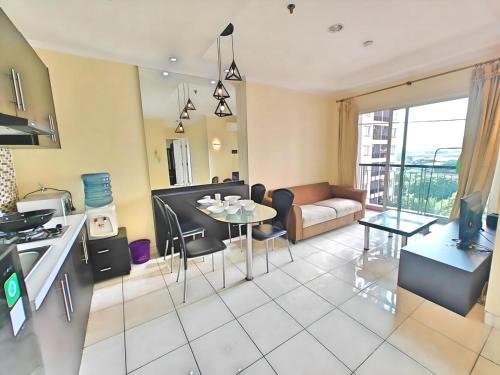 Strategic 2BR Gading MOI Apt with Wi-Fi, Pool & Gym by 2ndHome