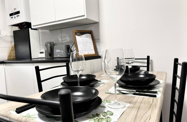 Stratford-2bedroom-close to Local Transport- Wifi