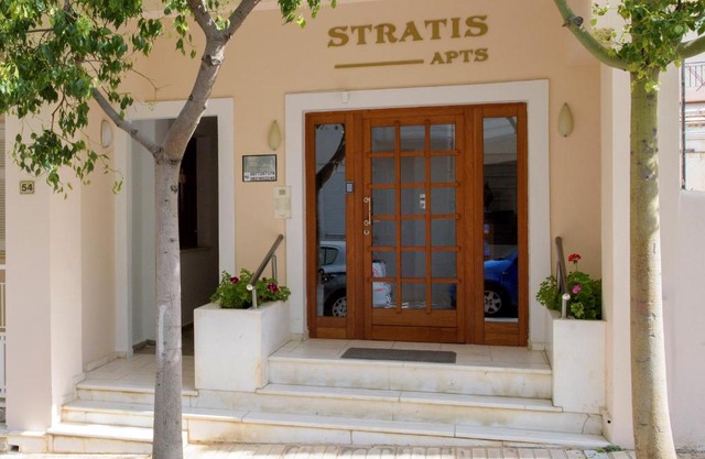 Stratis Apartments