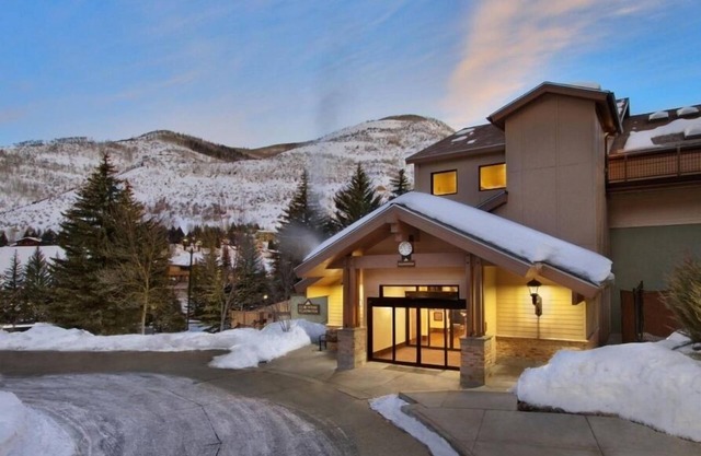 Streamside at Vail Private 1BR Condo Ideal for Secluded Getaway